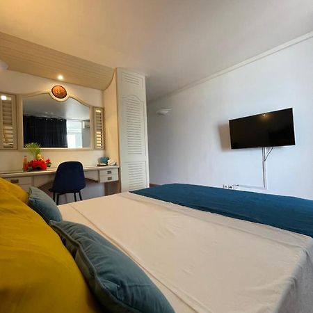Appartement Vue Mer A 2 Minutes A Pied Des Plages Tartane Ла-Трініте Екстер'єр фото